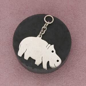 sterling silver vintage hippo hippopotamus pendant
